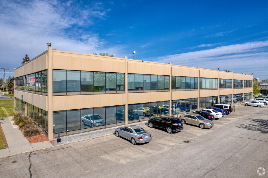 720 28th St NE, Calgary, AB for lease - Building Photo - Image 1 of 5