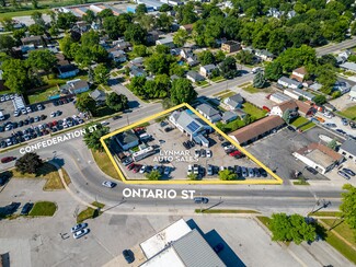 Plus de détails pour 735 Ontario St, Sarnia, ON - Vente au détail à vendre