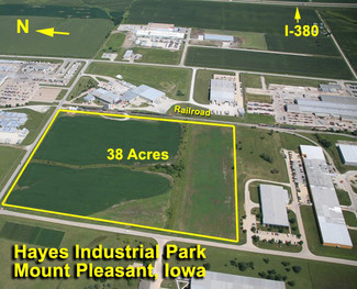 Plus de détails pour E Maple Leaf Dr And Havrvey Rd, Mount Pleasant, IA - Terrain à vendre