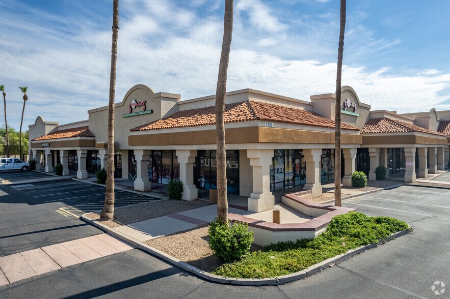 1422-1560 W Warner Rd, Gilbert, AZ à louer - Photo du bâtiment - Image 3 de 9