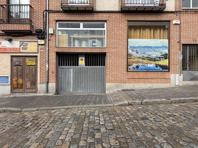 Multifamily in Ávila, Ávila for sale - Building Photo - Image 1 of 1