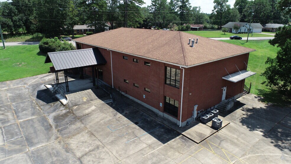 5000 W 4th St, Hattiesburg, MS à louer - Photo du bâtiment - Image 1 de 11