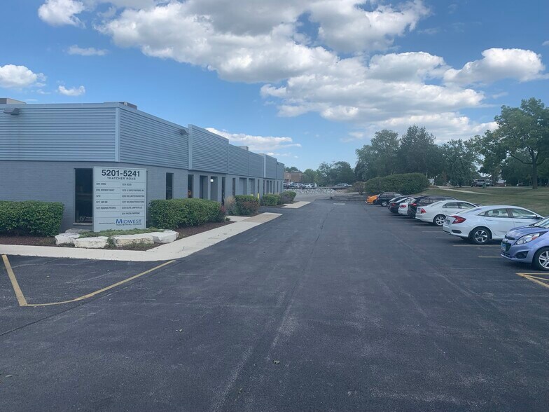 5201-5241 Thatcher Rd, Downers Grove, IL for lease - Building Photo - Image 2 of 24