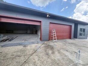 7047 Atlantic Blvd, Jacksonville, FL for lease Interior Photo- Image 1 of 15