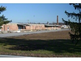 Industrial Warehouse Complex with IOS portefeuille de 4 propriétés à vendre sur LoopNet.ca - Photo du bâtiment - Image 2 de 4