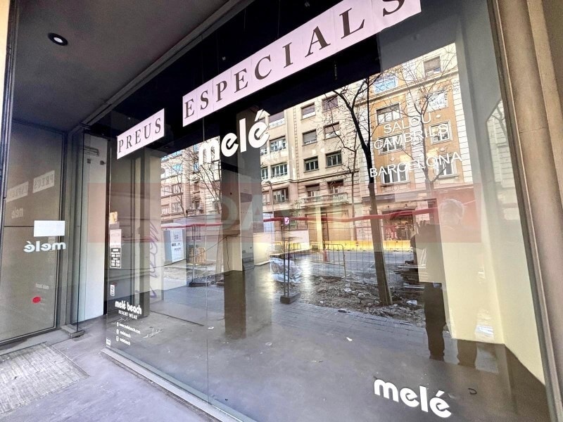 Retail in Barcelona, Barcelona for lease Interior Photo- Image 1 of 5