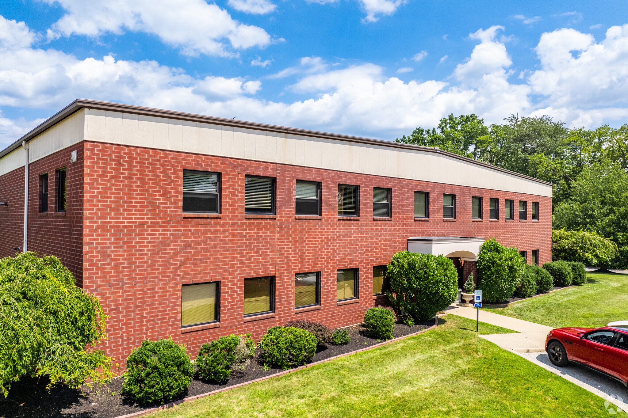 900 Schell Ln, Phoenixville, PA for lease Primary Photo- Image 1 of 24