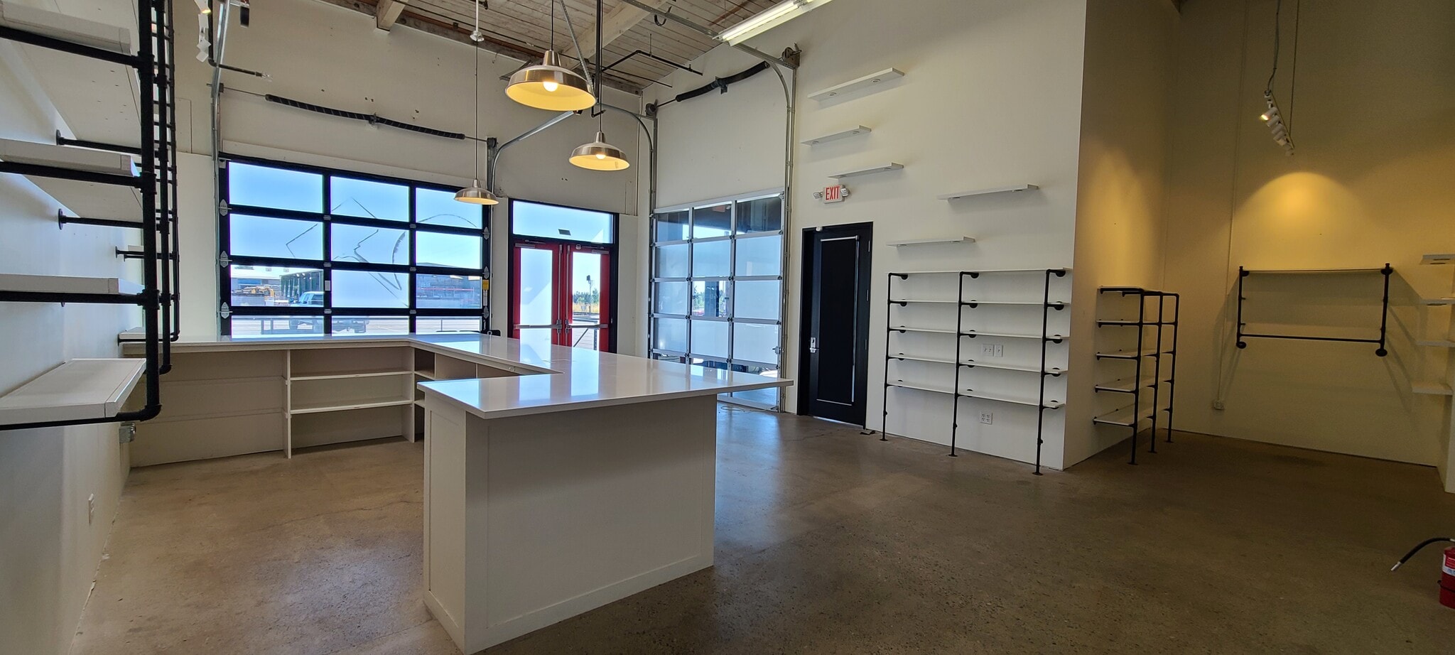 2195 Hyacinth St NE, Salem, OR for lease Interior Photo- Image 1 of 9