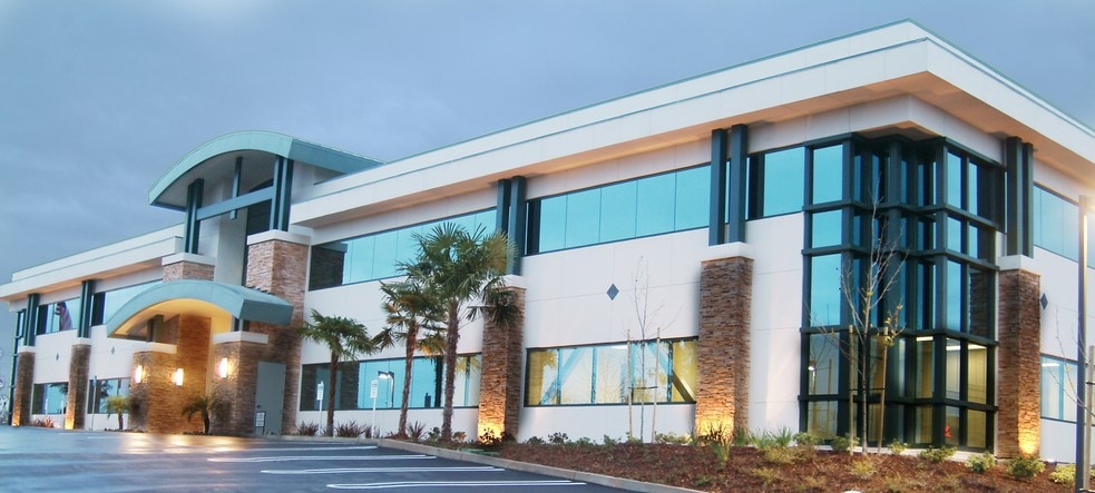 300 Harding Blvd, Roseville, CA for lease - Building Photo - Image 2 of 31