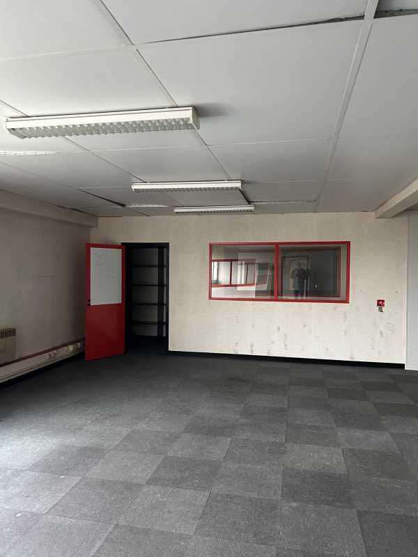 Bureau dans Sotteville-lès-Rouen à louer Photo intérieure- Image 1 de 4
