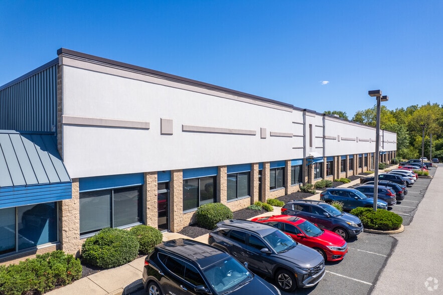 4110 Butler Pike, Plymouth Meeting, PA for lease - Primary Photo - Image 1 of 7