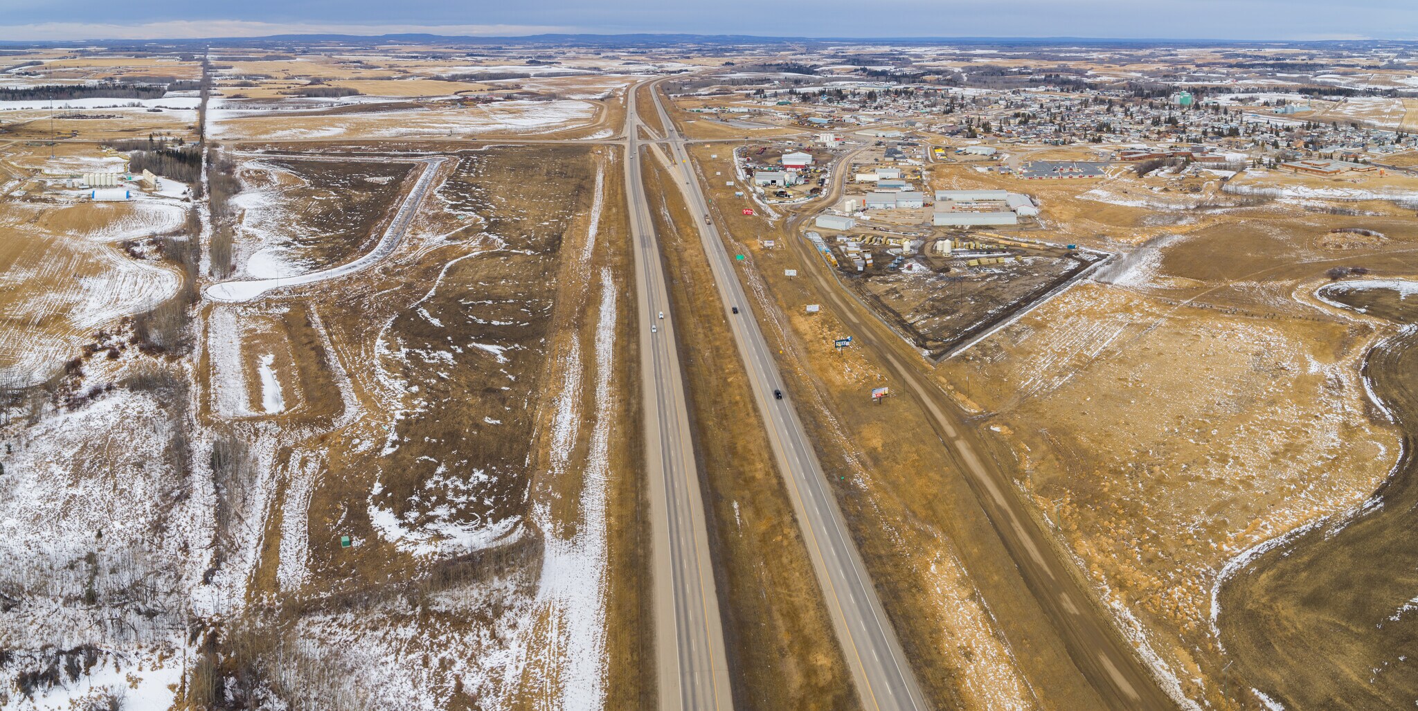 4400 41 Av, Mayerthorpe, AB à vendre Photo principale- Image 1 de 9