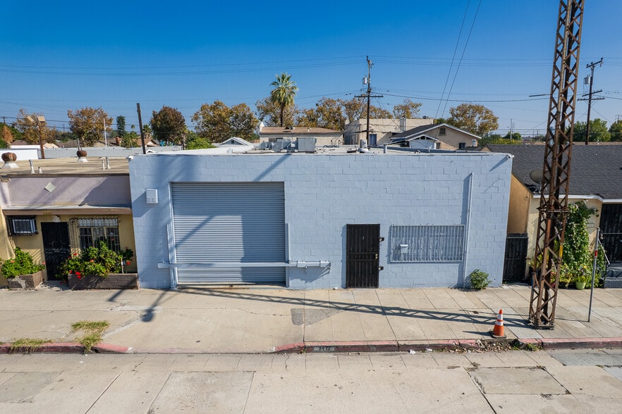 1412 S Gerhart Ave, Commerce, CA à louer - Photo du bâtiment - Image 3 de 22