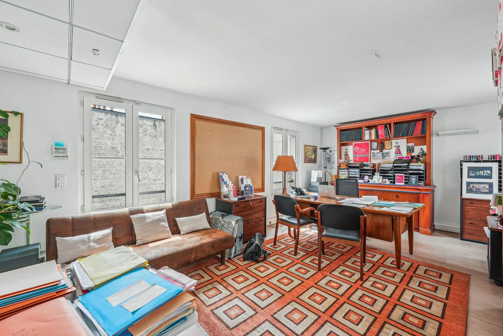 5 Rue La Bruyère, Paris à louer Photo intérieure- Image 1 de 17