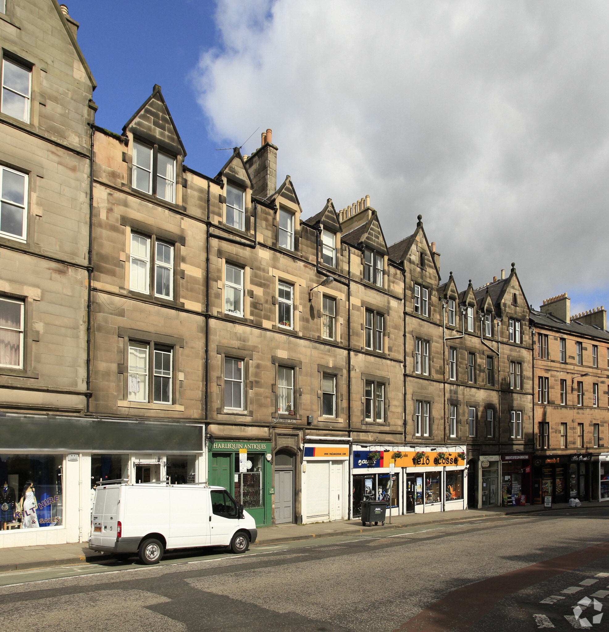 22-30 Bruntsfield Pl, Edinburgh for lease Primary Photo- Image 1 of 5