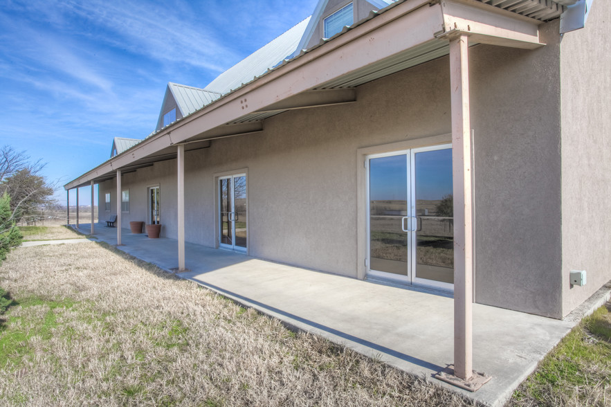 2502 County Road 4421, Rhome, TX à vendre - Photo du b timent - Image 3 de 10