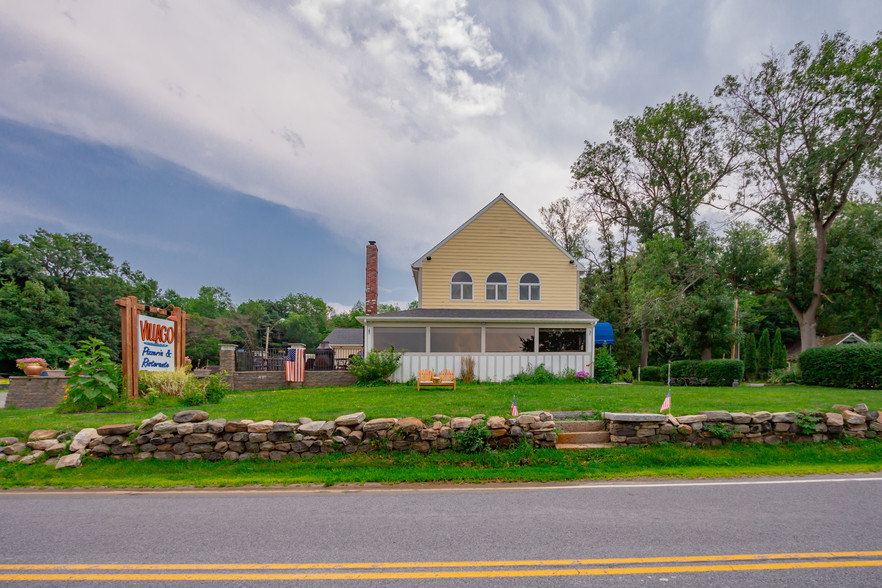 175 Lake Rd, Ballston Lake, NY for sale - Building Photo - Image 1 of 1