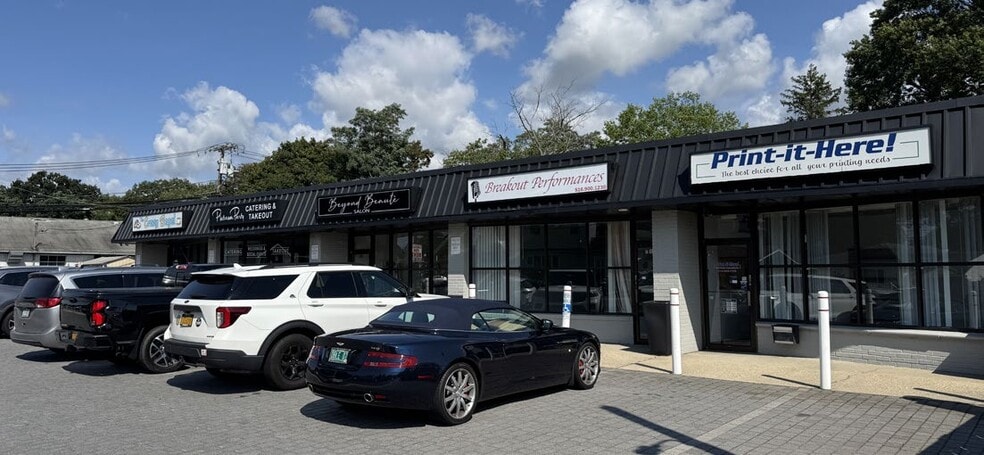 177-185 Jerusalem Ave, Massapequa, NY for lease - Building Photo - Image 2 of 2