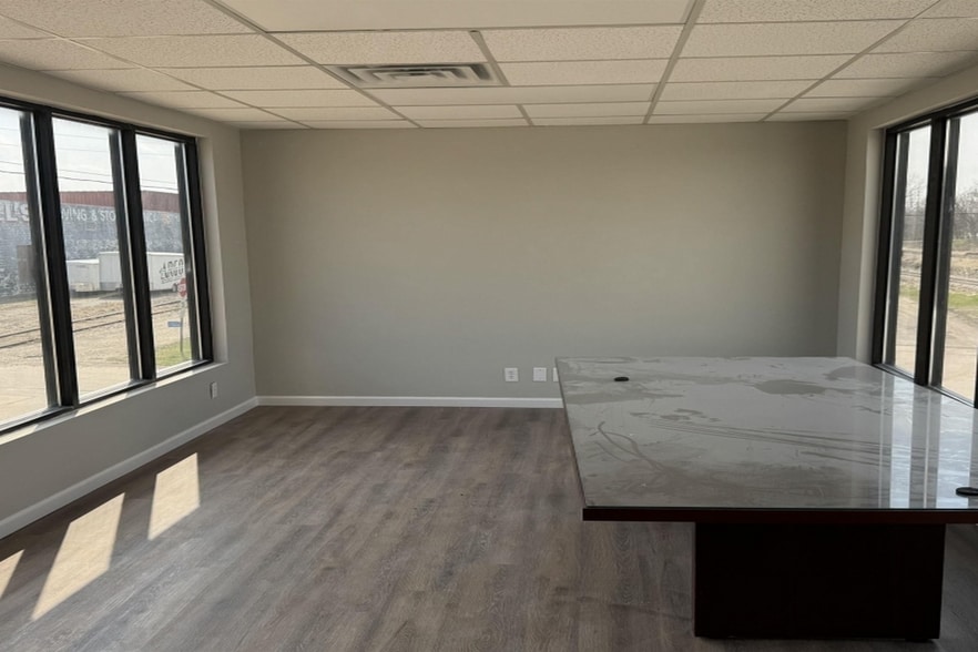 101 10th St, Rock Island, IL for lease - Building Photo - Image 3 of 7