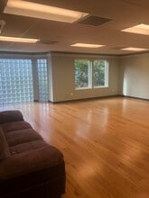 410 Jacksonville Dr, Jacksonville Beach, FL for lease Interior Photo- Image 1 of 11