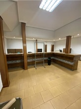 Retail in Yuncos, Toledo for lease Interior Photo- Image 2 of 2