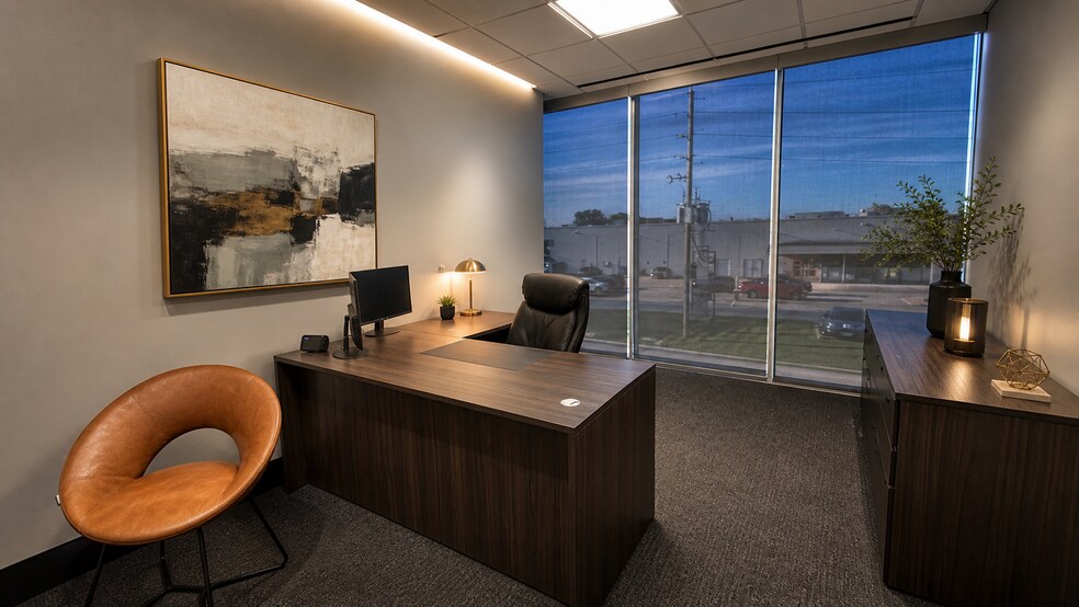211 Highland Cross Dr, Houston, TX à louer - Photo du bâtiment - Image 3 de 22