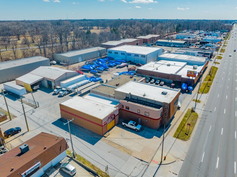 14990 Telegraph Rd, Redford, MI à vendre - Photo intérieure - Image 3 de 4