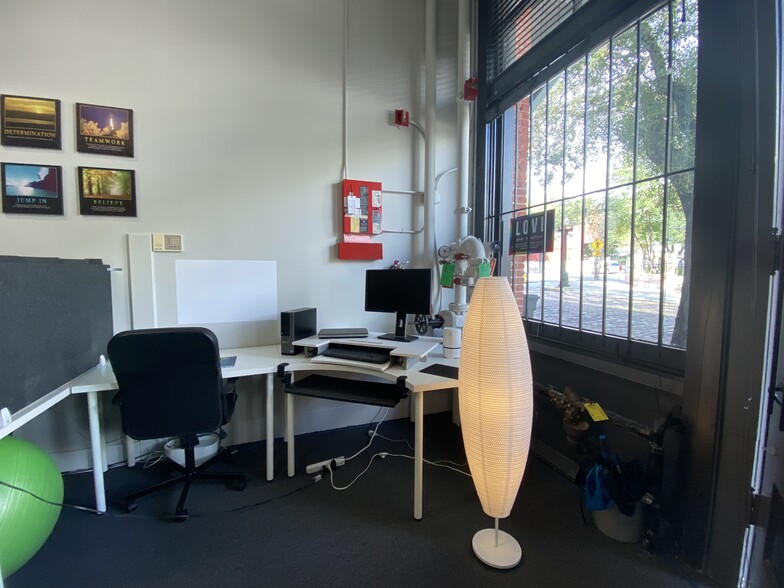 1501-1505 E 9th Ave, Tampa, FL à louer - Photo du bâtiment - Image 3 de 11