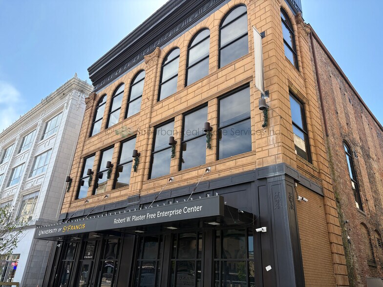 16-18 W Van Buren St, Joliet, IL à vendre - Photo du bâtiment - Image 2 de 15