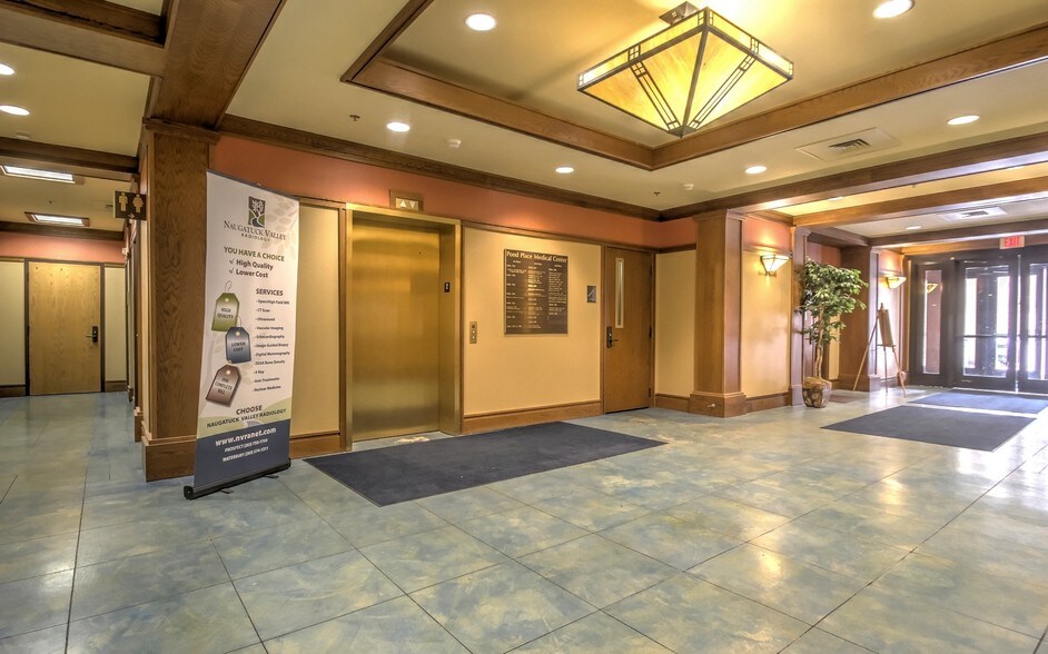 166 Waterbury Rd, Prospect, CT for lease - Interior Photo - Image 3 of 19