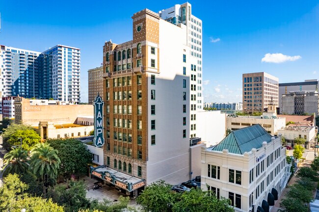 Plus de détails pour 707 N Franklin St, Tampa, FL - Bureau à vendre
