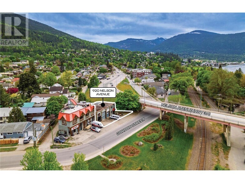 920 Nelson Av, Nelson, BC à vendre - Photo principale - Image 1 de 20
