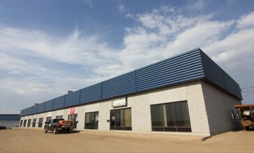 340 Macalpine Cres, Wood Buffalo, AB for lease Building Photo- Image 1 of 4