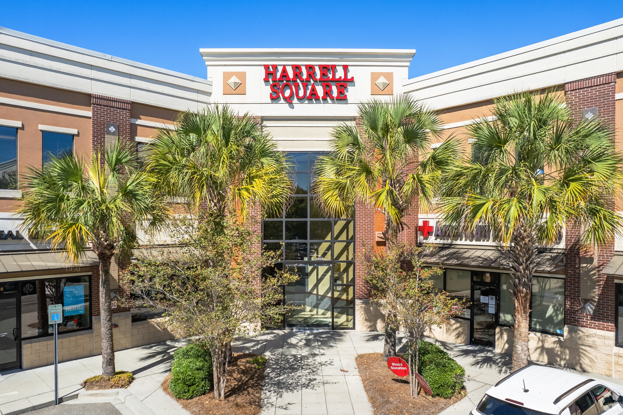 2000 Sam Rittenberg Blvd, Charleston, SC à louer Photo principale- Image 1 de 70