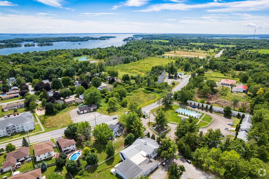 775 King St W, Gananoque, ON à vendre - Photo du bâtiment - Image 1 de 1