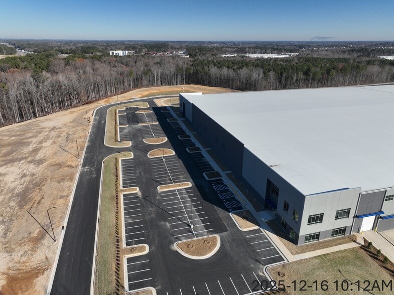 255 Eagle Crest Way, Garner, NC for lease - Building Photo - Image 2 of 5