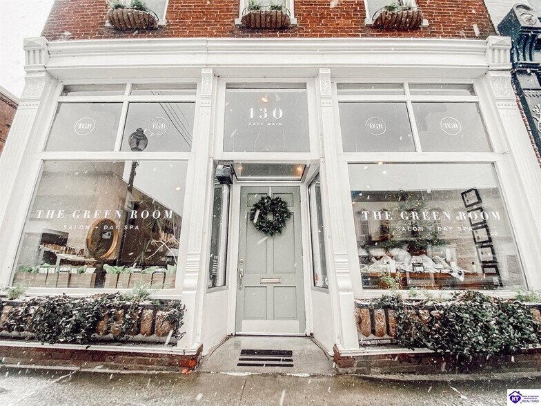 130 E Main St, Campbellsville, KY à vendre - Photo du bâtiment - Image 2 de 17