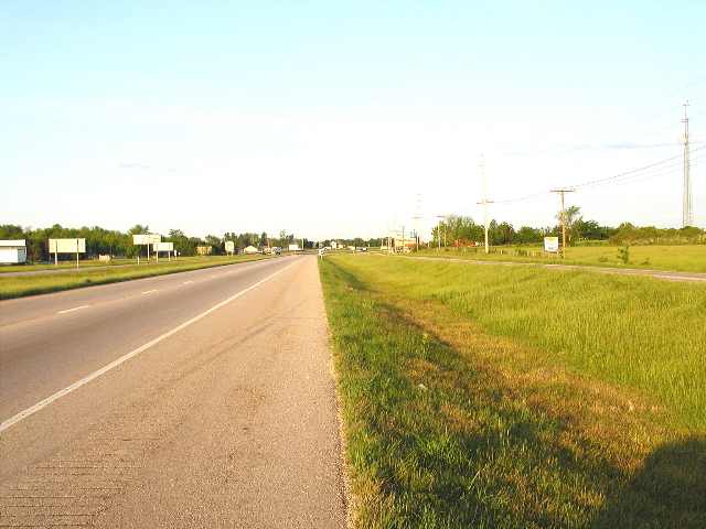 N Outer Rd, Saint James, MO à vendre - Photo du bâtiment - Image 2 de 3