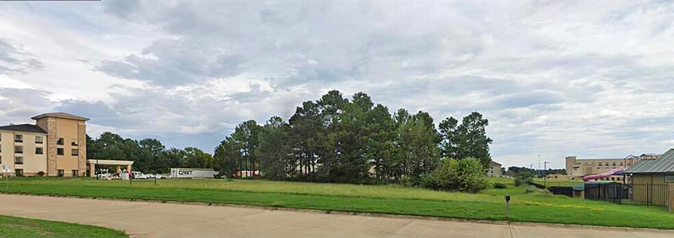 Crossroads Pkwy park, Texarkana, AR for sale - Building Photo - Image 2 of 4