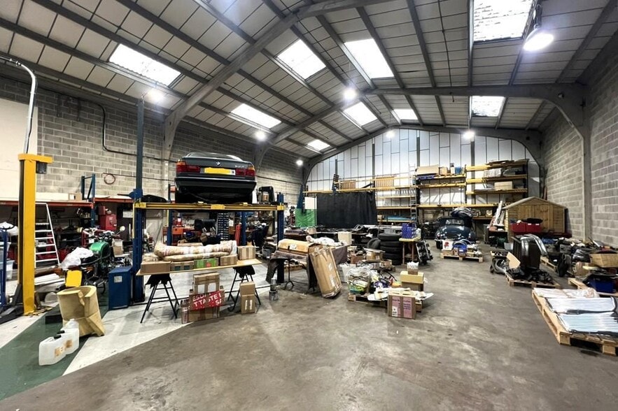 1-5 The Cordwainers, Southend On Sea for lease - Building Photo - Image 2 of 5