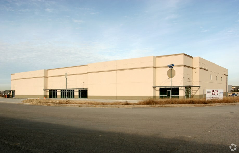 6085 Corridor Pky, Schertz, TX for lease - Building Photo - Image 2 of 7