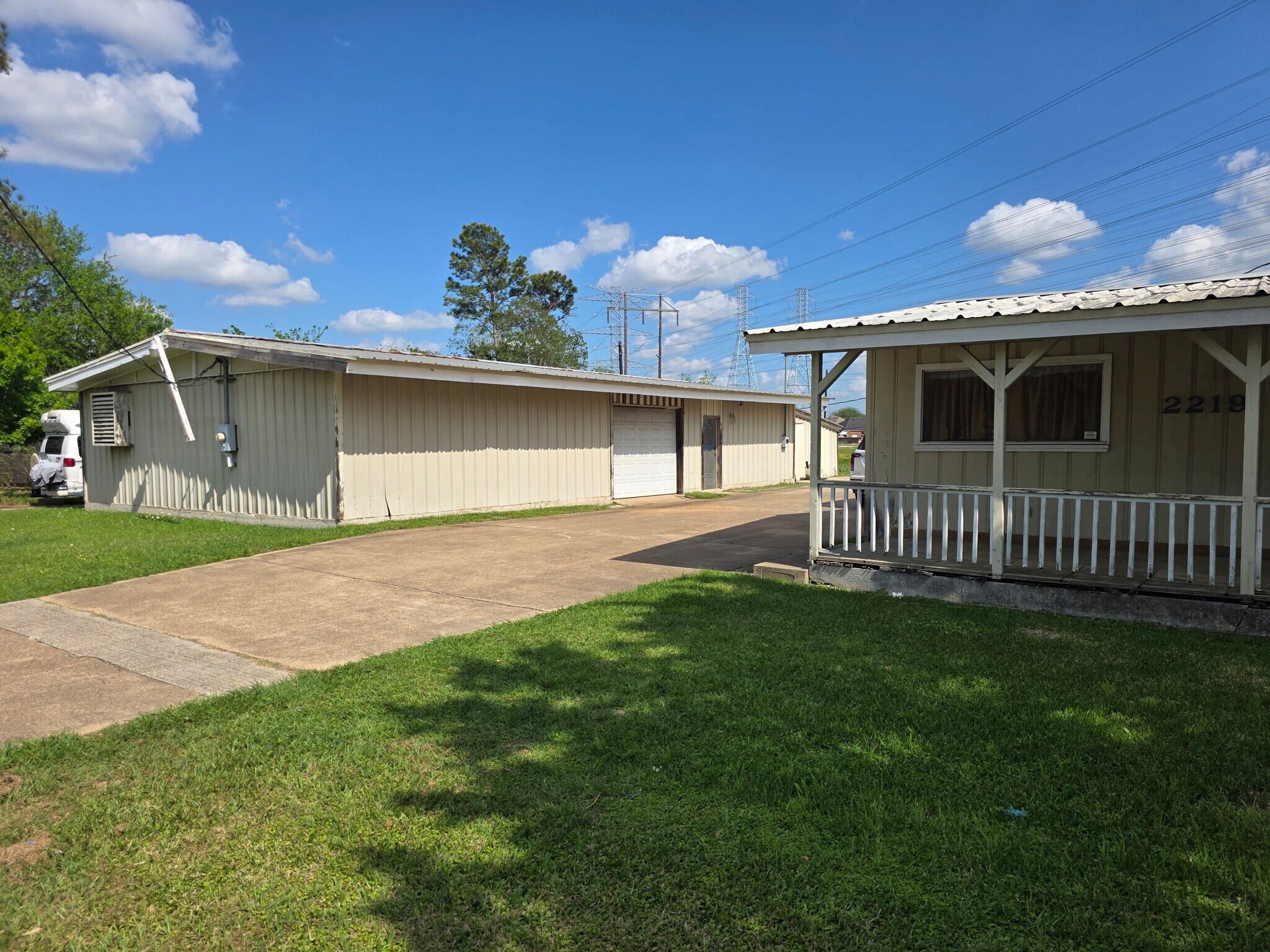 2219 5th St, Stafford, TX à vendre Photo principale- Image 1 de 9