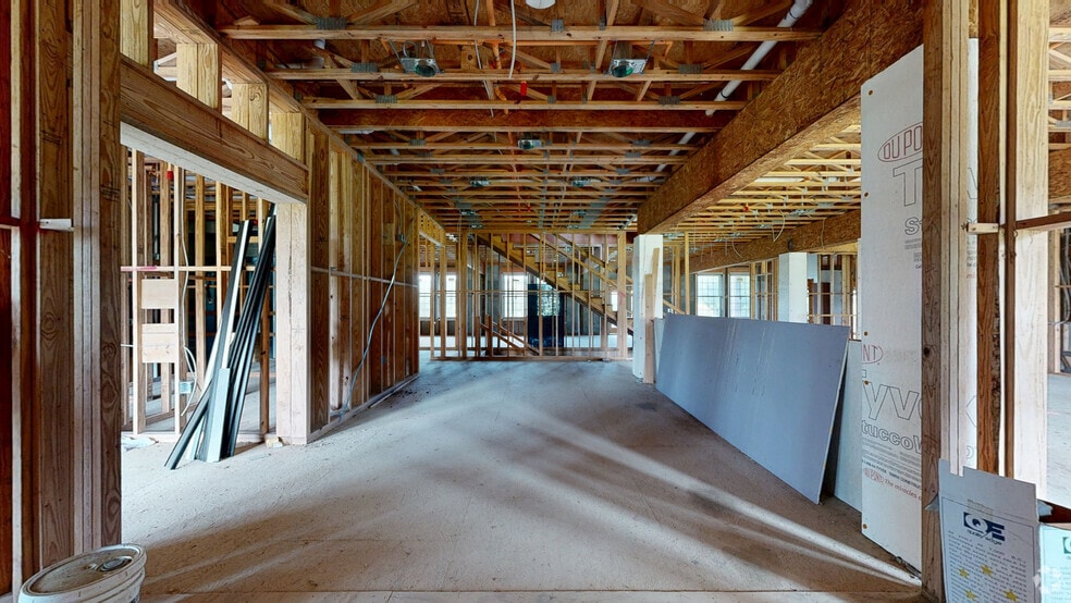 1207 Flohrs Church Rd, Biglerville, PA for sale - Matterport 3D Scan - Image 3 of 69