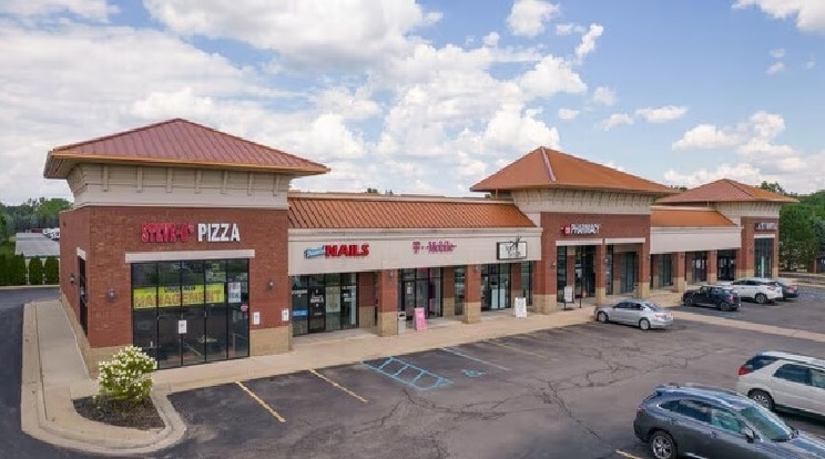 46670 Pontiac Trl, Commerce Township, MI for lease Building Photo- Image 1 of 5