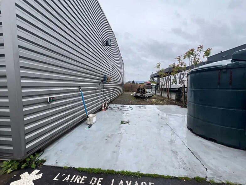 Bureau dans Arnas à louer - Photo du bâtiment - Image 2 de 6