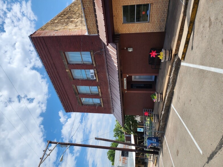 412-414 Main St, Windom, TX for sale - Building Photo - Image 2 of 50