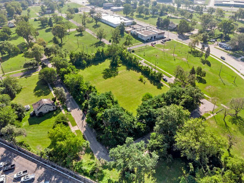 500-554 S Fordson St, Detroit, MI à vendre - Photo du bâtiment - Image 3 de 12