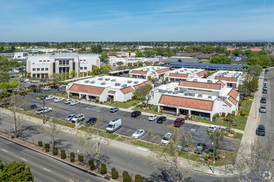 1680 E Herndon Ave, Fresno, CA for lease - Aerial - Image 2 of 2