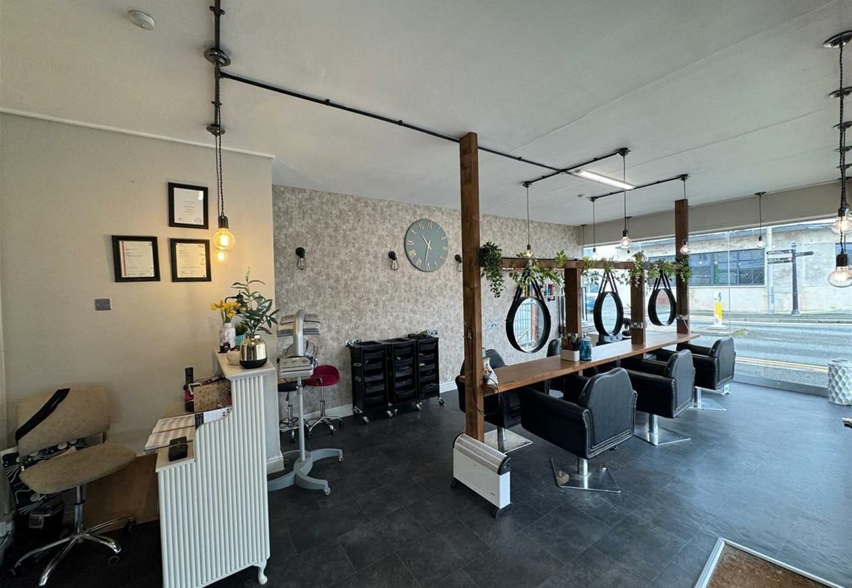 130 Robert St, Milford Haven for lease Interior Photo- Image 1 of 4
