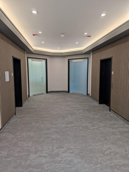 9525 201st St, Langley, BC for lease - Building Photo - Image 3 of 13